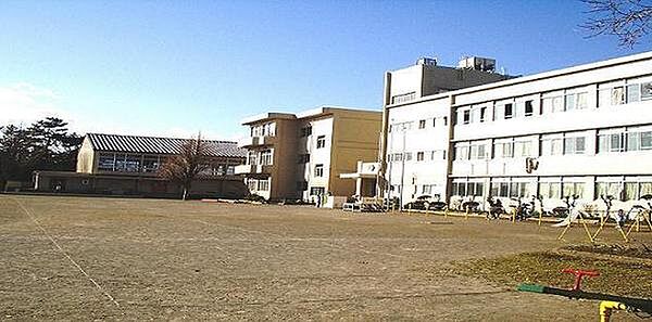 綾瀬市立綾北小学校まで510m