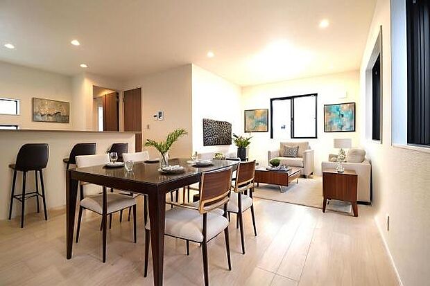 本画像はＣＧで作成しており、実際に現地に家具は置かれておりません。また価格に家具は含まれておりません。