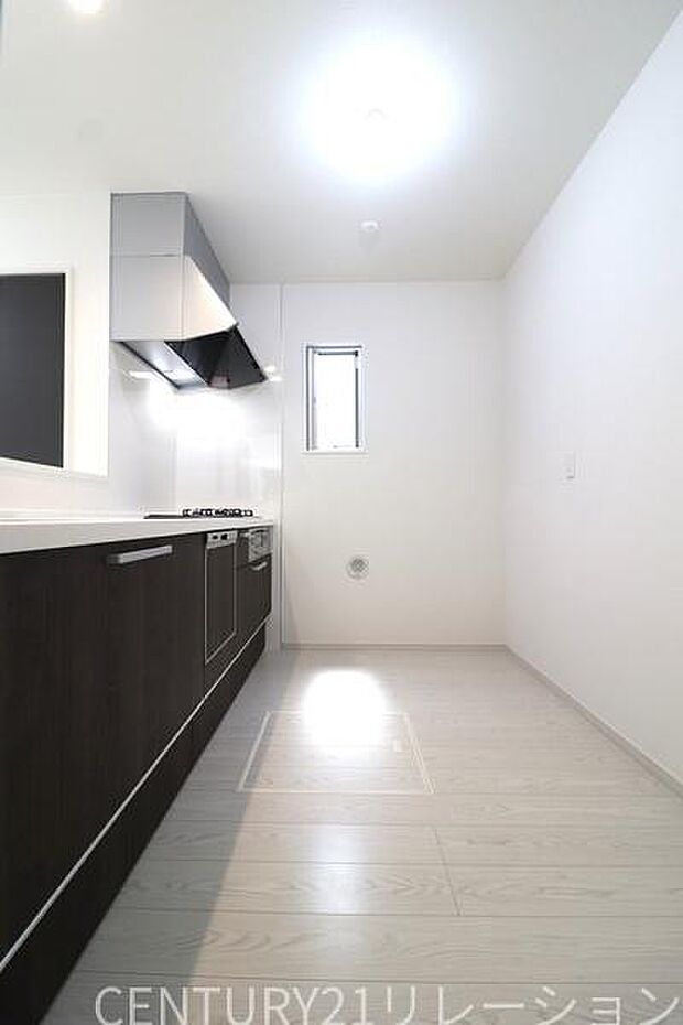 広いキッチンスペースは、毎日の料理が楽しくなります。