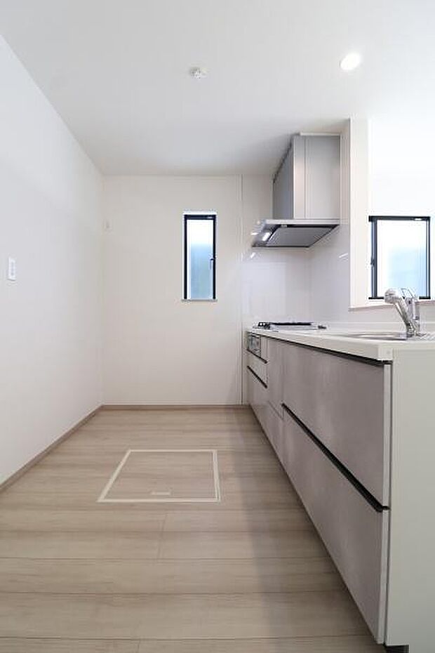 広いキッチンスペースは、毎日の料理が楽しくなります。