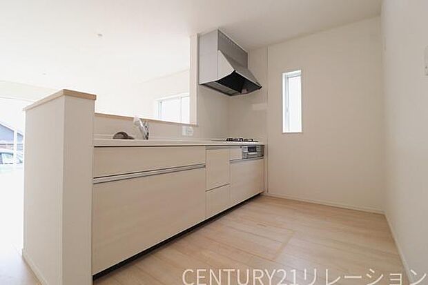 広いキッチンスペースは、毎日の料理が楽しくなります。