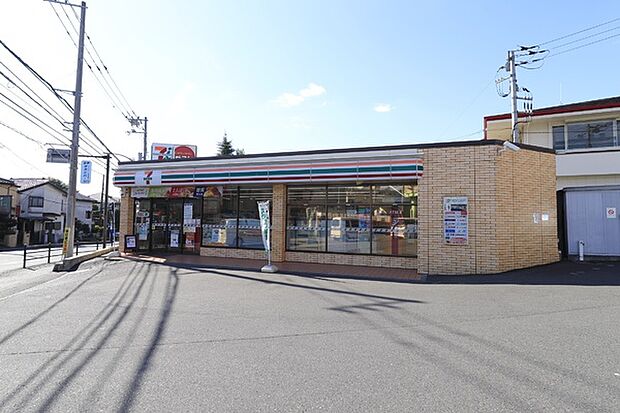 セブンイレブン綾瀬寺尾中1丁目店まで669m