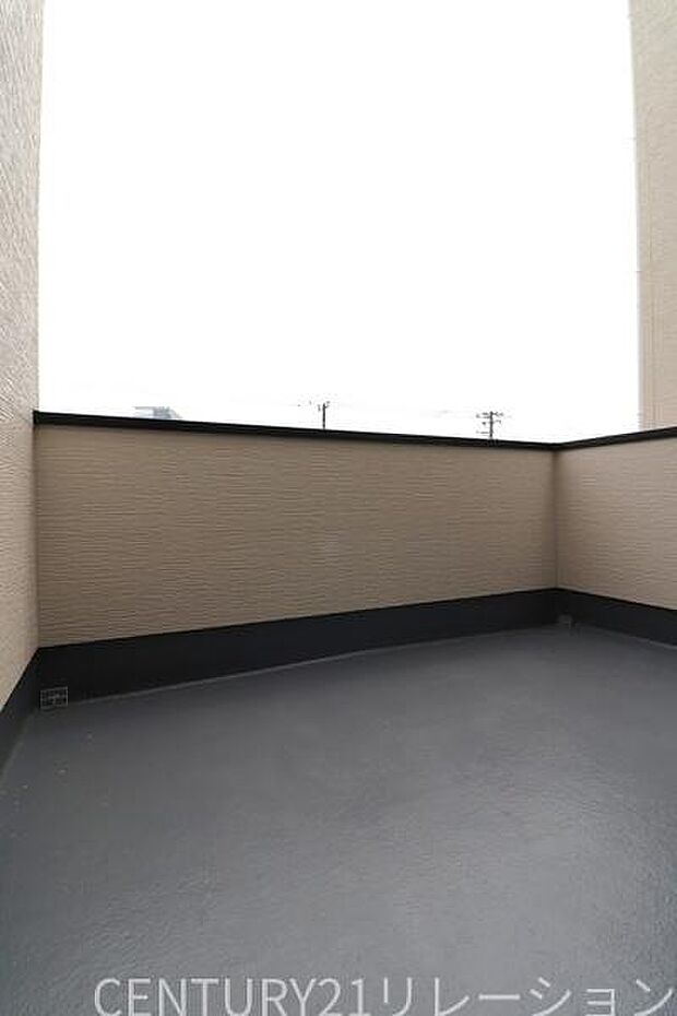 広々としたバルコニー。活用方法はさまざまです。