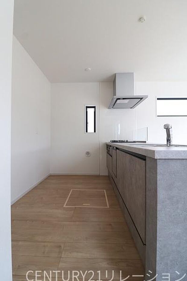 広いキッチンスペースは、毎日の料理が楽しくなります。