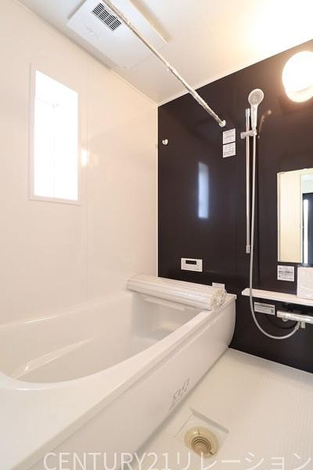 一坪タイプの浴室は、浴室換気乾燥暖房機付き