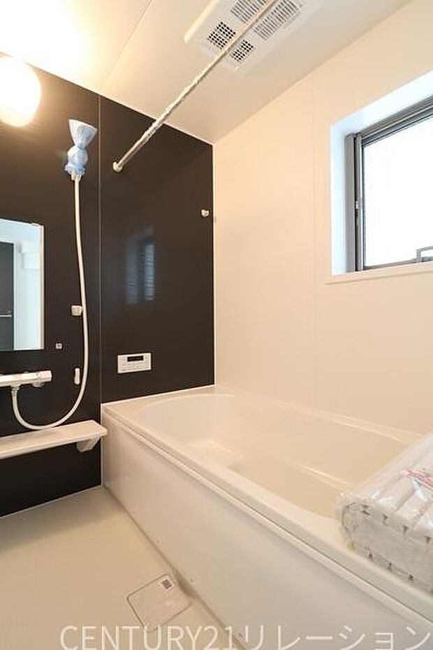 一坪タイプの浴室は、浴室換気乾燥暖房機付き