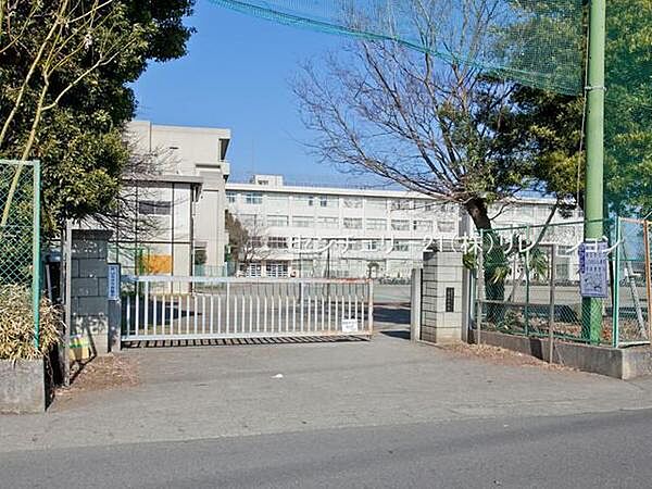 海老名市立有馬中学校まで2364m