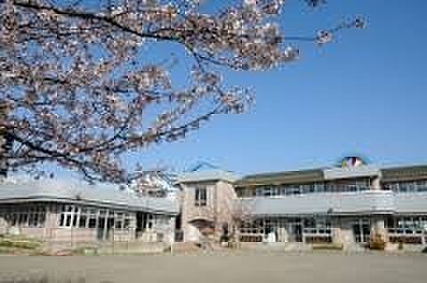 綾南幼稚園まで769m