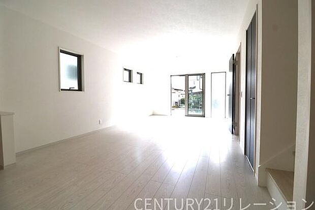 明るいリビングです。