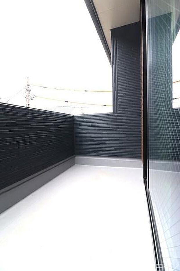 日当たりの良いバルコニーです。