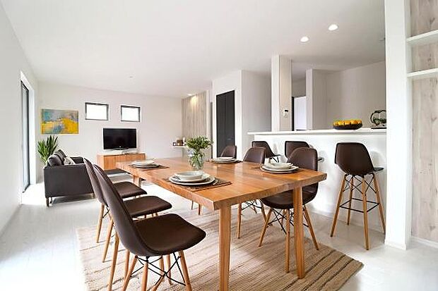 本画像はCGで作成しており、実際に現地に家具は置かれておりません。また価格に家具は含まれておりません。