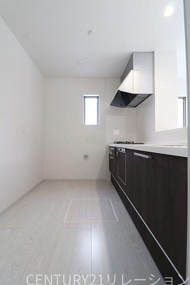 広いキッチンスペースは、毎日の料理が楽しくなります。