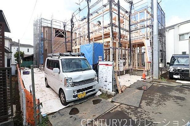 カースペース2台分の駐車が可能です