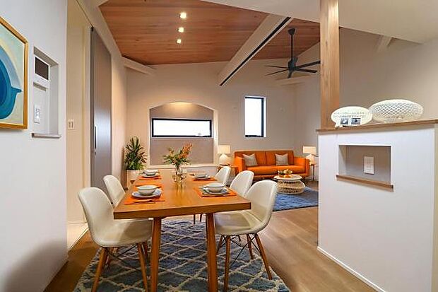 本画像はＣＧで作成しており、実際に現地に家具は置かれておりません。また価格に家具は含まれておりません。