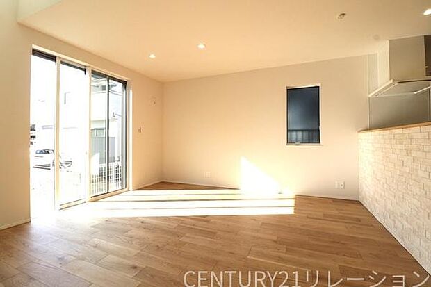 リビングは広々明るいリビングです。