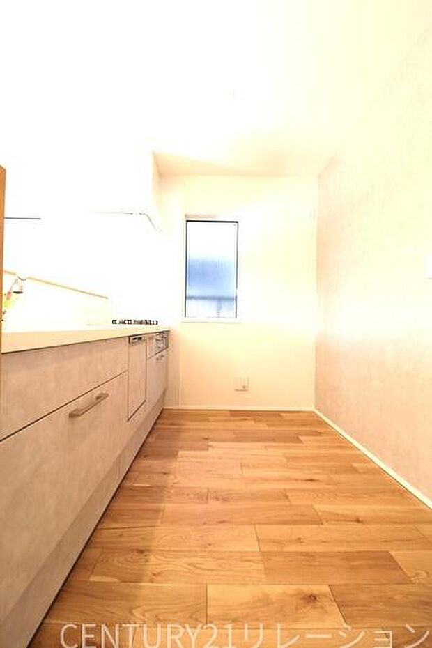 広いキッチンスペースは、毎日の料理が楽しくなります。