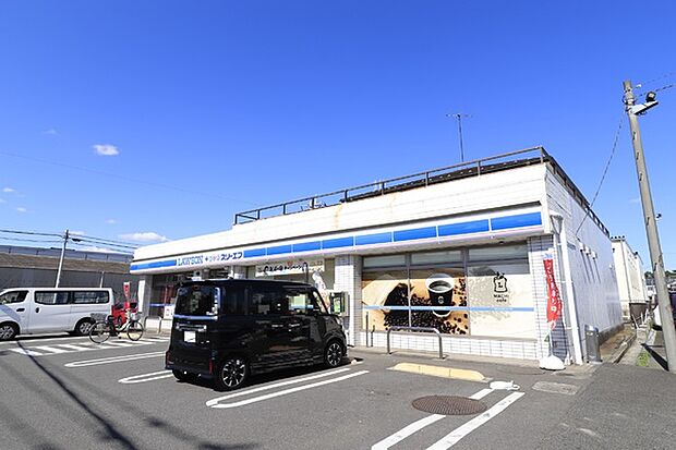 ローソン・スリーエフ綾瀬上土棚店まで191m