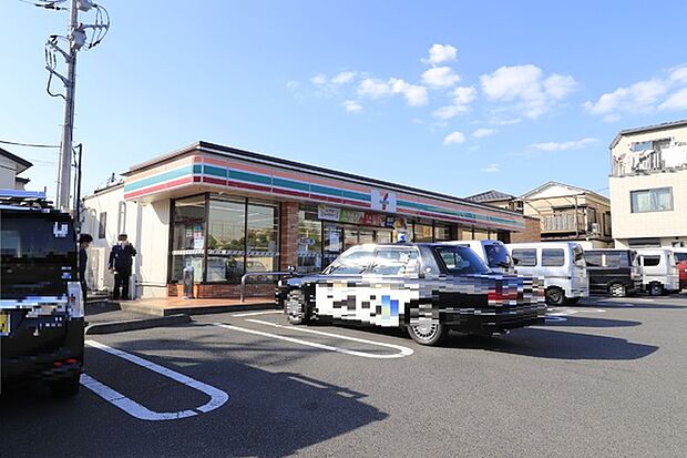 セブンイレブン綾瀬蓼川2丁目店まで389m