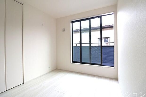明るい洋室です。