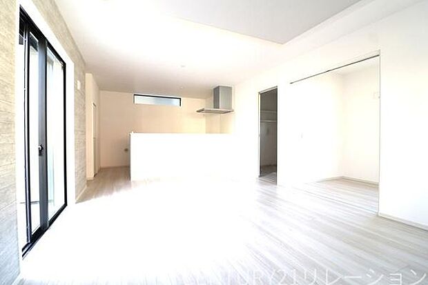 明るいリビングです。