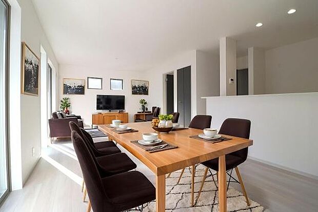 ※本画像はＣＧで作成しており、実際に現地に家具は置かれておりません。また価格に家具は含まれておりません。