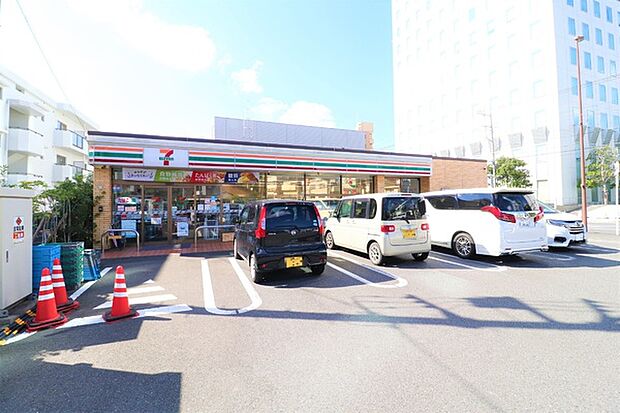 セブンイレブン海老名中央2丁目店まで1300m