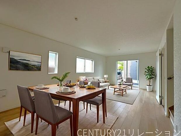 ~リビング施工例写真~※同施工業者による別の現地の物件写真です