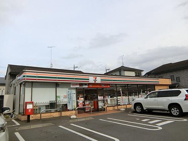 セブンイレブン厚木下川入店まで745m