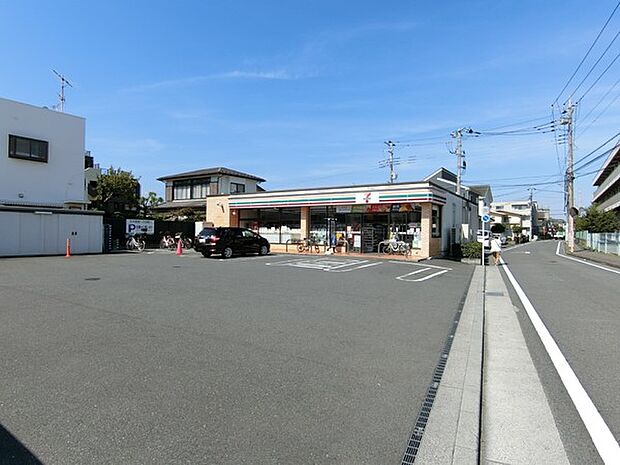 セブンイレブン相模原相武台小前店まで255m
