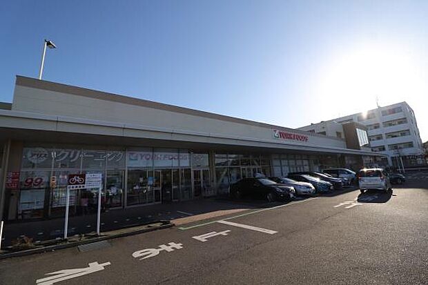 ヨークフーズ南毛利店まで382m