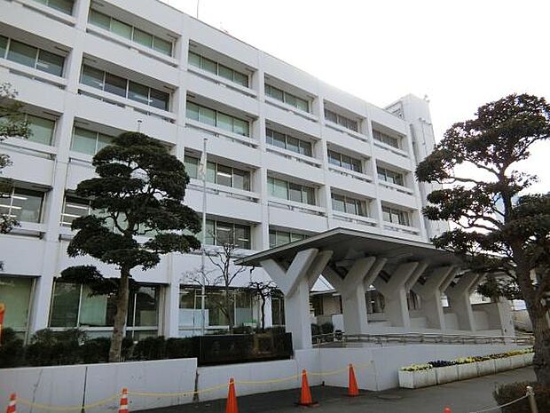 厚木市役所まで1166m