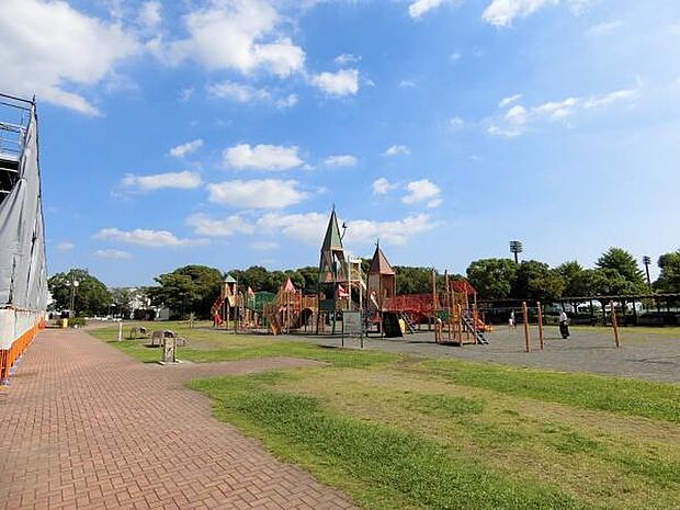 海老名運動公園まで2180m