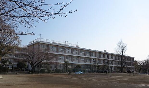 寒川町立旭が丘中学校まで1675m