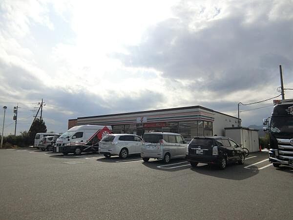 セブンイレブン厚木関口店まで371m