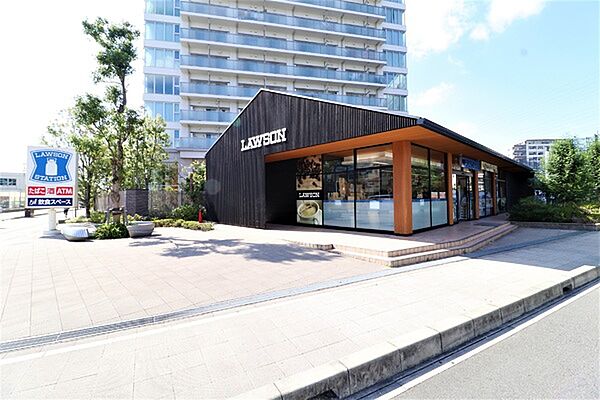 ローソンビナガーデンズ店まで161m
