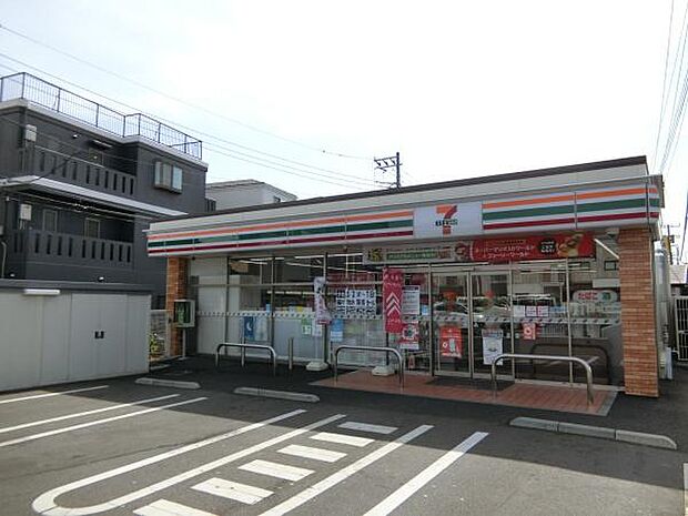 セブンイレブン 厚木妻田店まで674m
