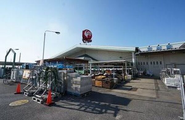 コメリハード＆グリーン市原古市場店まで821m