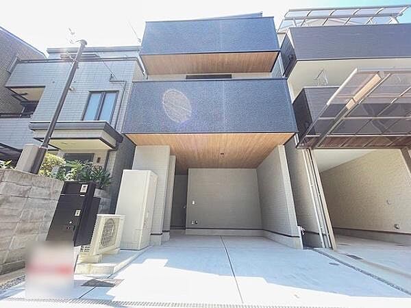 外観：327002224084