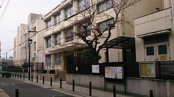 大阪市立片江小学校まで252m