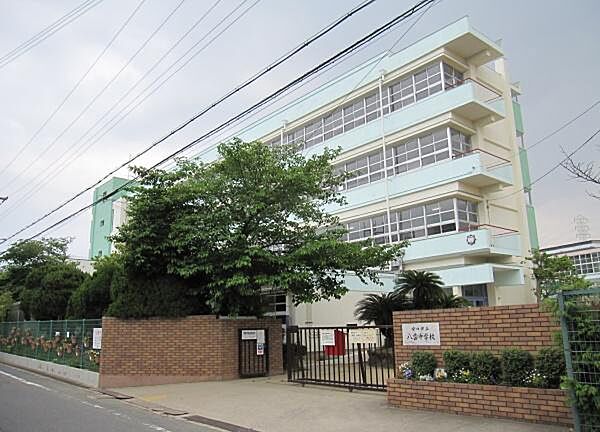 守口市立八雲中学校まで509m