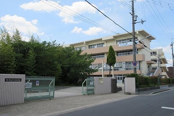 守口市立大久保中学校まで822m