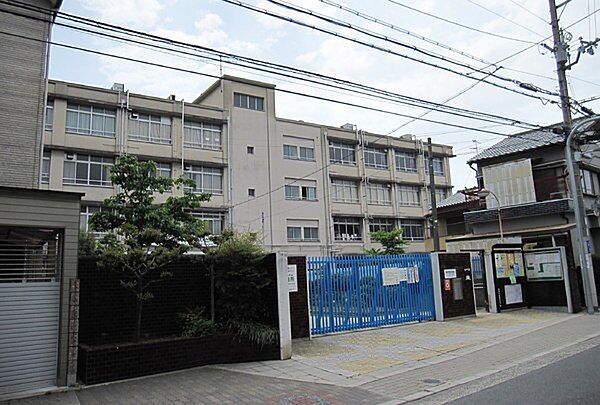 大阪市立大隅東小学校まで198m