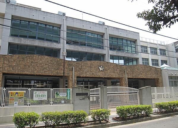 大阪市立太子橋小学校まで594m