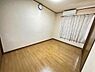 洋室：こちらの画像は、AIを用いて家具等を消しております。
