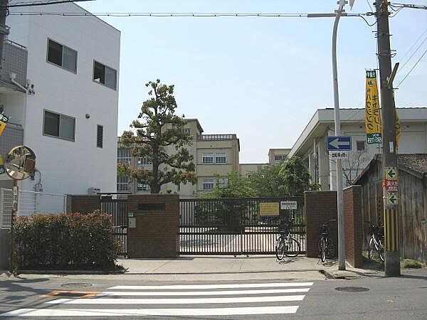 大阪市立茨田北中学校まで1110m