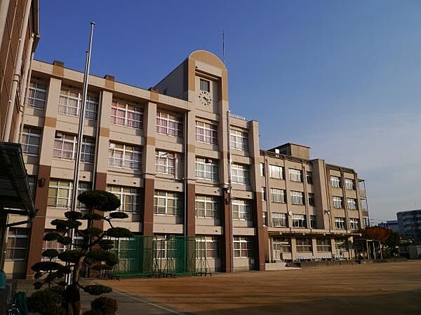 大阪市立桜宮中学校まで826m