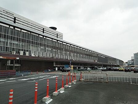 東海道本線　新大阪駅まで1317m