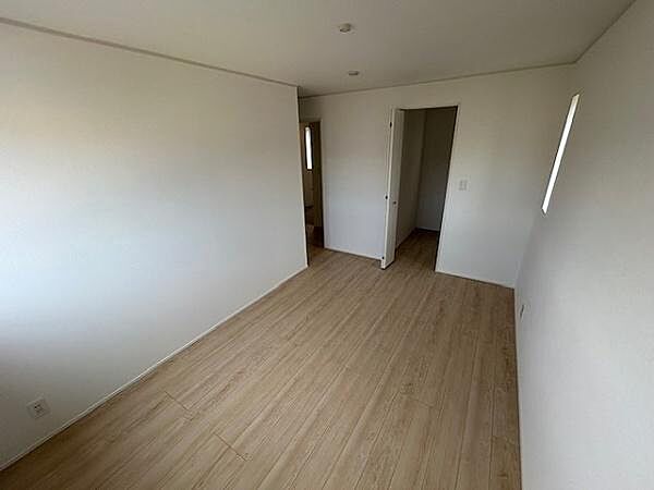 洋室を拡大表示
