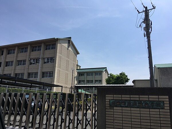 広陵中学校まで1854m