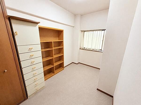 ＡＩによりお荷物の消去加工をしています